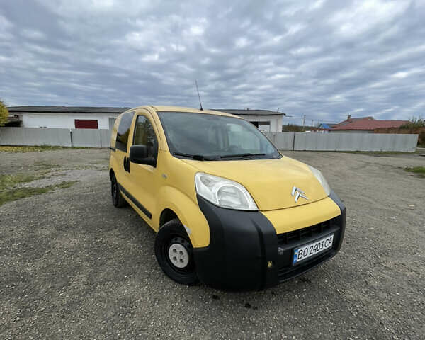 Желтый Ситроен Nemo, объемом двигателя 1.4 л и пробегом 250 тыс. км за 3900 $, фото 1 на Automoto.ua