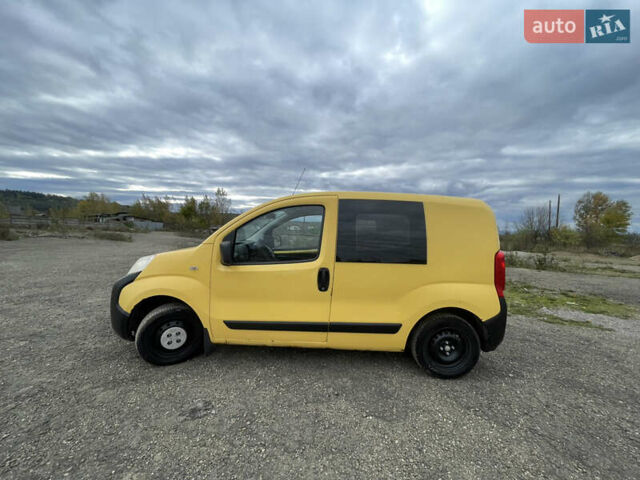 Желтый Ситроен Nemo, объемом двигателя 1.4 л и пробегом 250 тыс. км за 3900 $, фото 4 на Automoto.ua