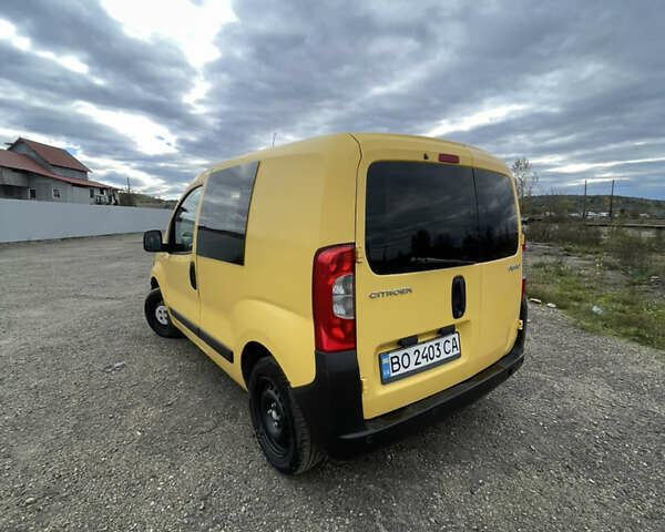Желтый Ситроен Nemo, объемом двигателя 1.4 л и пробегом 250 тыс. км за 3900 $, фото 2 на Automoto.ua