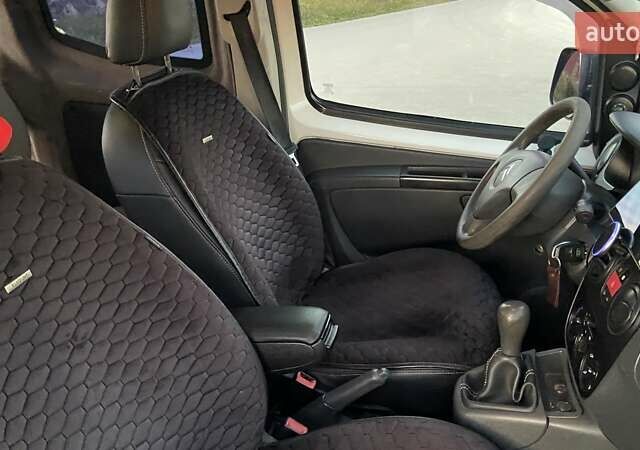 Желтый Ситроен Nemo, объемом двигателя 1.4 л и пробегом 520 тыс. км за 3600 $, фото 17 на Automoto.ua