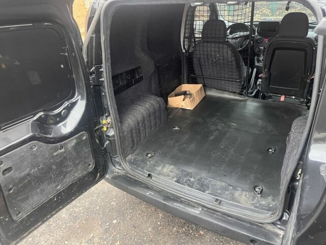 Сірий Сітроен Nemo, об'ємом двигуна 1.4 л та пробігом 257 тис. км за 3400 $, фото 1 на Automoto.ua