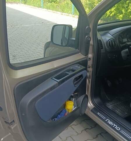 Сітроен Nemo 2011 у Тернополі на Automoto.ua Сірий Сітроен Nemo, об'ємом двигуна 1.25 л та пробігом 178 тис. км за 6200 $, фото 9 на Automoto.ua