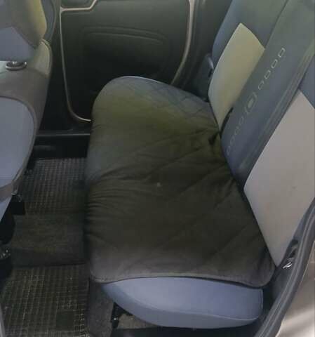 Сітроен Nemo 2011 у Тернополі на Automoto.ua Сірий Сітроен Nemo, об'ємом двигуна 1.25 л та пробігом 178 тис. км за 6200 $, фото 12 на Automoto.ua