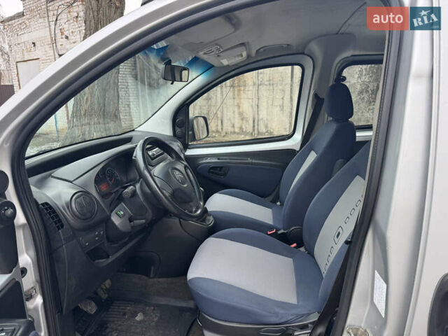 Серый Ситроен Nemo, объемом двигателя 1.36 л и пробегом 295 тыс. км за 4500 $, фото 20 на Automoto.ua