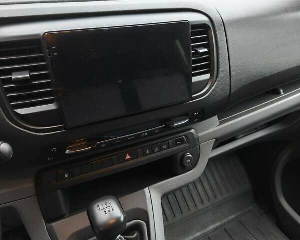 Белый Ситроен Space Tourer, объемом двигателя 2 л и пробегом 178 тыс. км за 22800 $, фото 8 на Automoto.ua