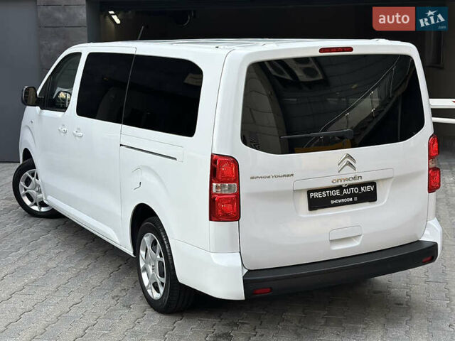 Белый Ситроен Space Tourer, объемом двигателя 2 л и пробегом 11 тыс. км за 43000 $, фото 24 на Automoto.ua
