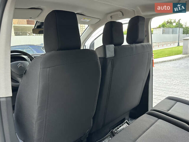 Белый Ситроен Space Tourer, объемом двигателя 2 л и пробегом 11 тыс. км за 43000 $, фото 37 на Automoto.ua