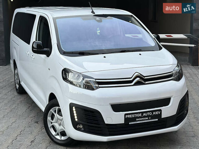 Белый Ситроен Space Tourer, объемом двигателя 2 л и пробегом 11 тыс. км за 43000 $, фото 3 на Automoto.ua