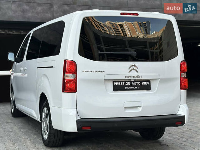 Белый Ситроен Space Tourer, объемом двигателя 2 л и пробегом 11 тыс. км за 43000 $, фото 17 на Automoto.ua