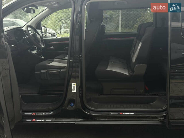 Черный Ситроен Space Tourer, объемом двигателя 1.6 л и пробегом 190 тыс. км за 20900 $, фото 17 на Automoto.ua