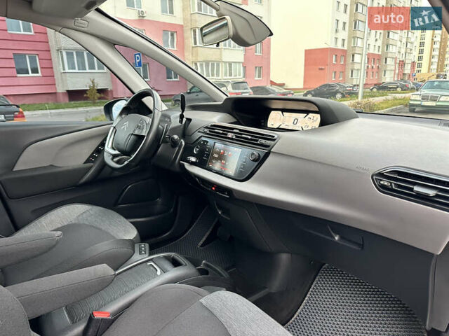 Сітроен Space Tourer 2018 у Вінниці на Automoto.ua Чорний Сітроен Space Tourer, об'ємом двигуна 2 л та пробігом 190 тис. км за 15555 $, фото 75 на Automoto.ua