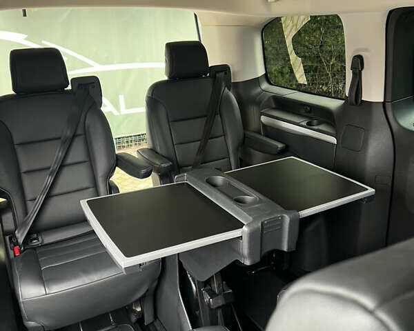 Черный Ситроен Space Tourer, объемом двигателя 2 л и пробегом 129 тыс. км за 26100 $, фото 2 на Automoto.ua