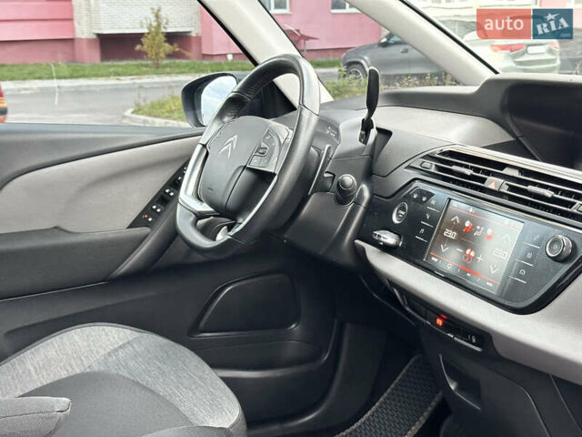 Сітроен Space Tourer 2018 у Вінниці на Automoto.ua Чорний Сітроен Space Tourer, об'ємом двигуна 2 л та пробігом 190 тис. км за 15555 $, фото 74 на Automoto.ua