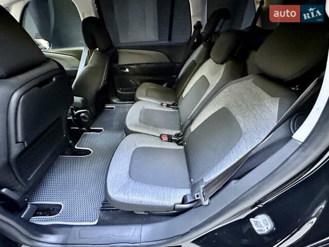 Черный Ситроен Space Tourer, объемом двигателя 2 л и пробегом 188 тыс. км за 15450 $, фото 62 на Automoto.ua