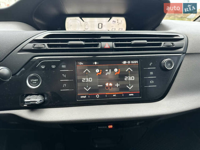 Сітроен Space Tourer 2018 у Вінниці на Automoto.ua Чорний Сітроен Space Tourer, об'ємом двигуна 2 л та пробігом 190 тис. км за 15555 $, фото 53 на Automoto.ua