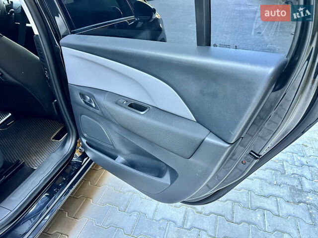 Черный Ситроен Space Tourer, объемом двигателя 2 л и пробегом 188 тыс. км за 15450 $, фото 68 на Automoto.ua