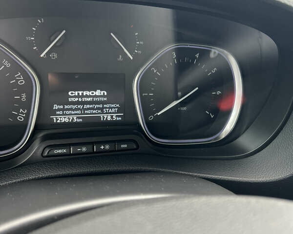 Черный Ситроен Space Tourer, объемом двигателя 2 л и пробегом 129 тыс. км за 26100 $, фото 28 на Automoto.ua