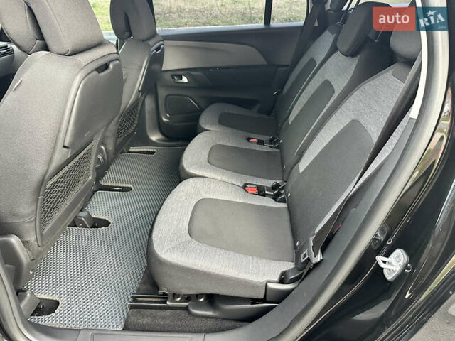 Сітроен Space Tourer 2018 у Вінниці на Automoto.ua Чорний Сітроен Space Tourer, об'ємом двигуна 2 л та пробігом 190 тис. км за 15555 $, фото 59 на Automoto.ua