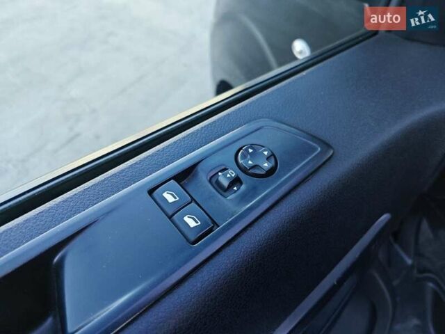 Черный Ситроен Space Tourer, объемом двигателя 2 л и пробегом 111 тыс. км за 31990 $, фото 14 на Automoto.ua