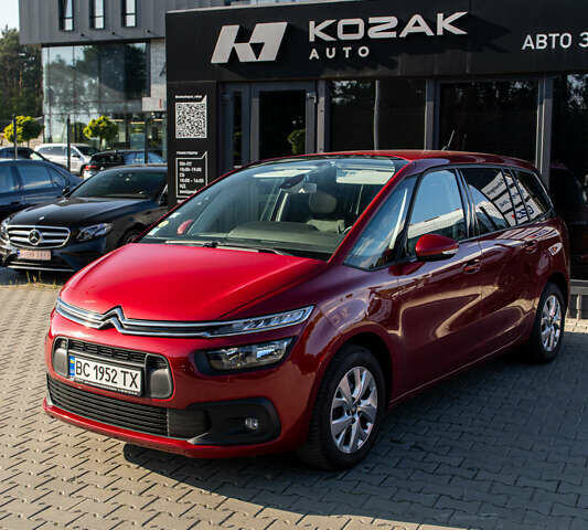 Красный Ситроен Space Tourer, объемом двигателя 1.5 л и пробегом 199 тыс. км за 16800 $, фото 1 на Automoto.ua