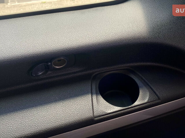 Сітроен Space Tourer, об'ємом двигуна 2 л та пробігом 0 тис. км за 46417 $, фото 32 на Automoto.ua