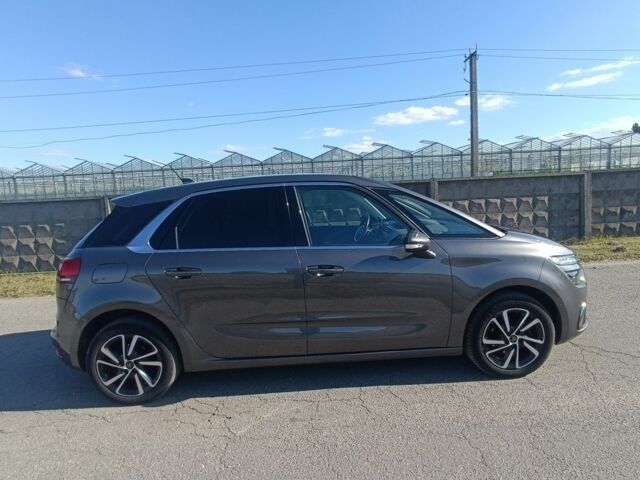 Ситроен Space Tourer 2019 в Броварах на Automoto.ua Серый Ситроен Space Tourer, объемом двигателя 0 л и пробегом 164 тыс. км за 14700 $, фото 4 на Automoto.ua