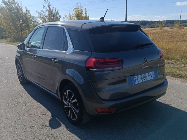 Ситроен Space Tourer 2019 в Броварах на Automoto.ua Серый Ситроен Space Tourer, объемом двигателя 0 л и пробегом 164 тыс. км за 14700 $, фото 7 на Automoto.ua