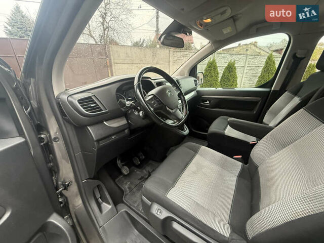 Серый Ситроен Space Tourer, объемом двигателя 2 л и пробегом 150 тыс. км за 27500 $, фото 10 на Automoto.ua