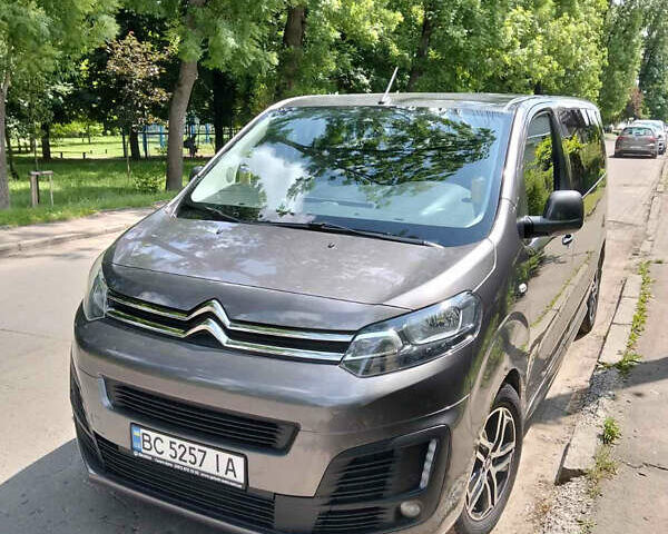Серый Ситроен Space Tourer, объемом двигателя 2 л и пробегом 107 тыс. км за 27000 $, фото 1 на Automoto.ua