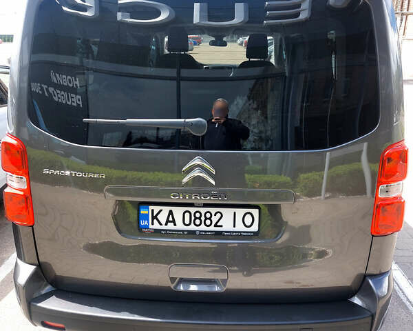 Серый Ситроен Space Tourer, объемом двигателя 2 л и пробегом 72 тыс. км за 35000 $, фото 4 на Automoto.ua