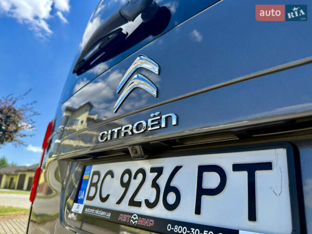Серый Ситроен Space Tourer, объемом двигателя 2 л и пробегом 48 тыс. км за 39900 $, фото 7 на Automoto.ua