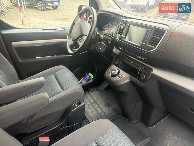 Серый Ситроен Space Tourer, объемом двигателя 2 л и пробегом 32 тыс. км за 39000 $, фото 13 на Automoto.ua