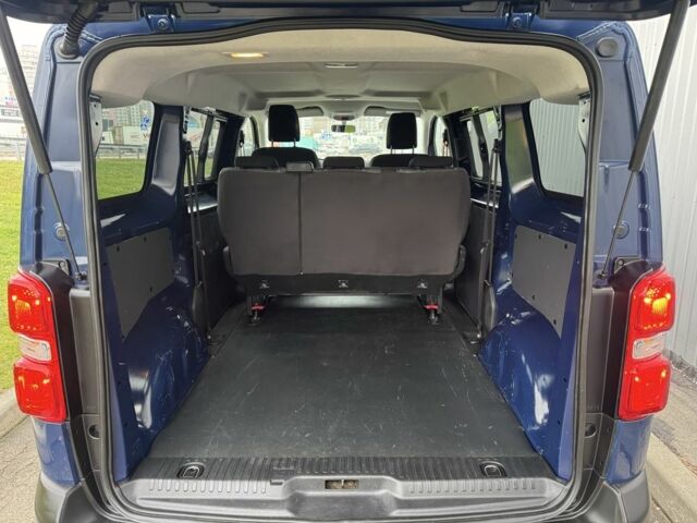 Синий Ситроен Space Tourer, объемом двигателя 1.6 л и пробегом 184 тыс. км за 371 $, фото 22 на Automoto.ua