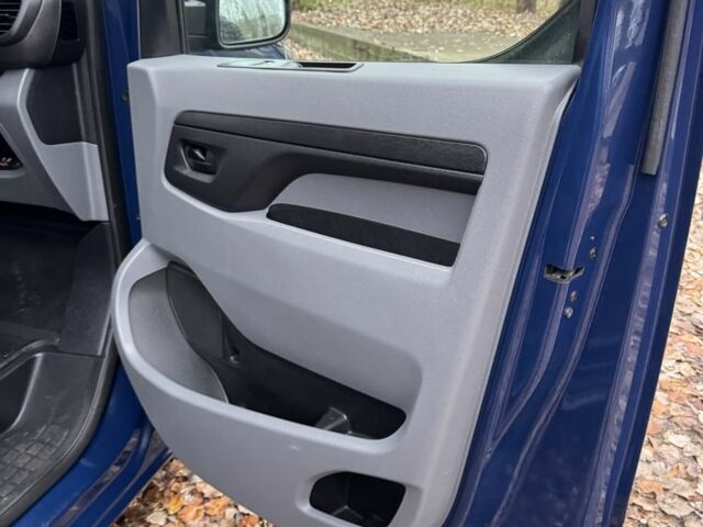 Синий Ситроен Space Tourer, объемом двигателя 1.6 л и пробегом 184 тыс. км за 371 $, фото 18 на Automoto.ua