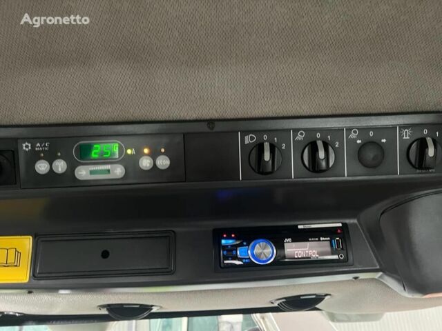 Клаас Ягуар 870, объемом двигателя 0 л и пробегом 0 тыс. км за 81153 $, фото 12 на Automoto.ua
