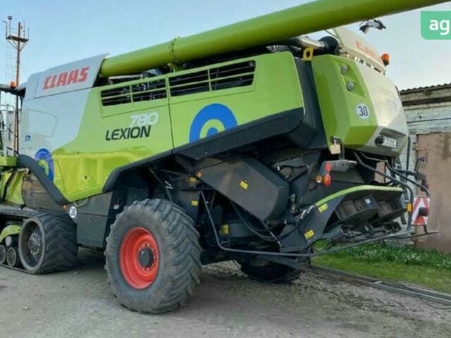 Клаас Лексіон 1997 у Звенигородка на Automoto.ua Клаас Лексіон, об'ємом двигуна 2.45 л та пробігом 0 тис. км за 139660 $, фото 5 на Automoto.ua