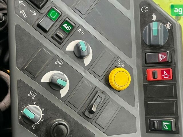 Клаас Лексион, объемом двигателя 0 л и пробегом 0 тыс. км за 80814 $, фото 19 на Automoto.ua