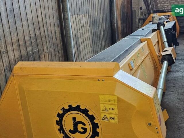 Клаас Лексіон, об'ємом двигуна 0 л та пробігом 0 тис. км за 180000 $, фото 4 на Automoto.ua