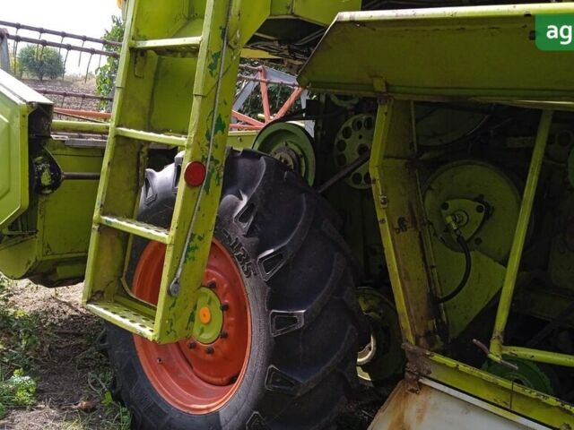 Клаас Dominator 48, объемом двигателя 3.86 л и пробегом 0 тыс. км за 14000 $, фото 8 на Automoto.ua