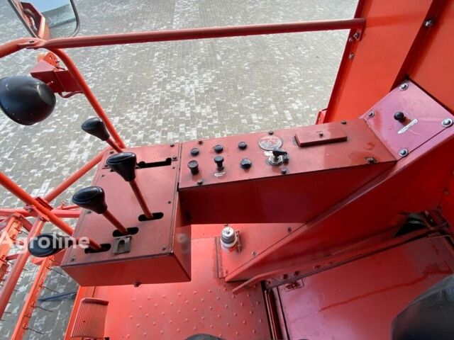 Красный Клаас Другая, объемом двигателя 0 л и пробегом 0 тыс. км за 13346 $, фото 17 на Automoto.ua