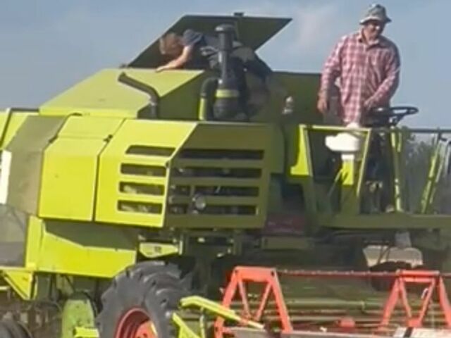 Клаас Другая, об'ємом двигуна 4 л та пробігом 12 тис. км за 13000 $, фото 2 на Automoto.ua