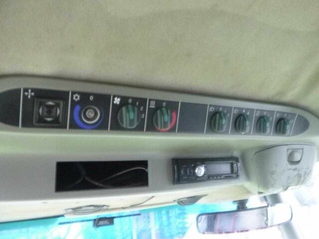 Клаас Другая, об'ємом двигуна 9.5 л та пробігом 6 тис. км за 30000 $, фото 10 на Automoto.ua