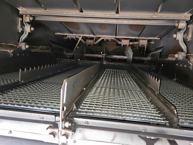 Клаас Другая, объемом двигателя 11.6 л и пробегом 5 тыс. км за 35000 $, фото 2 на Automoto.ua