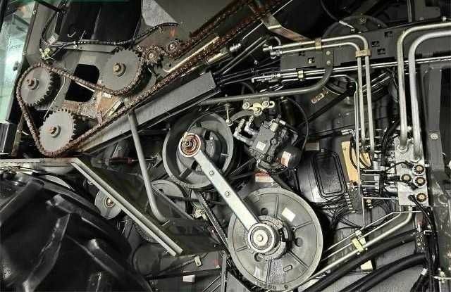 Клаас Другая, объемом двигателя 12.5 л и пробегом 2 тыс. км за 115000 $, фото 10 на Automoto.ua