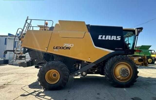 Клаас Другая, объемом двигателя 12.5 л и пробегом 2 тыс. км за 115000 $, фото 1 на Automoto.ua