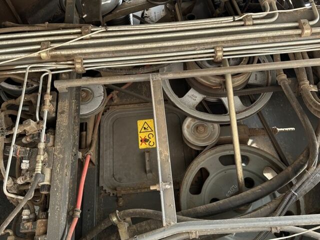 Клаас Другая, объемом двигателя 12 л и пробегом 7 тыс. км за 49990 $, фото 15 на Automoto.ua