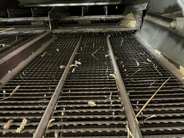 Клаас Другая, объемом двигателя 12 л и пробегом 7 тыс. км за 49990 $, фото 11 на Automoto.ua