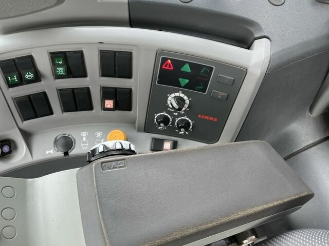 Клаас Другая, об'ємом двигуна 6.8 л та пробігом 12 тис. км за 50483 $, фото 9 на Automoto.ua