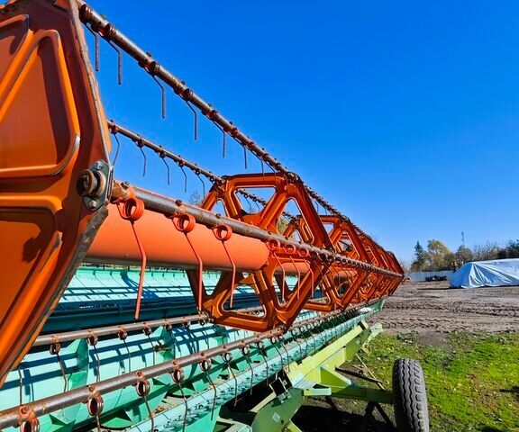 Клаас Другая 2010 в Шепетовке на Automoto.ua Зеленый Клаас Другая, объемом двигателя 0 л и пробегом 0 тыс. км за 65378 $, фото 45 на Automoto.ua