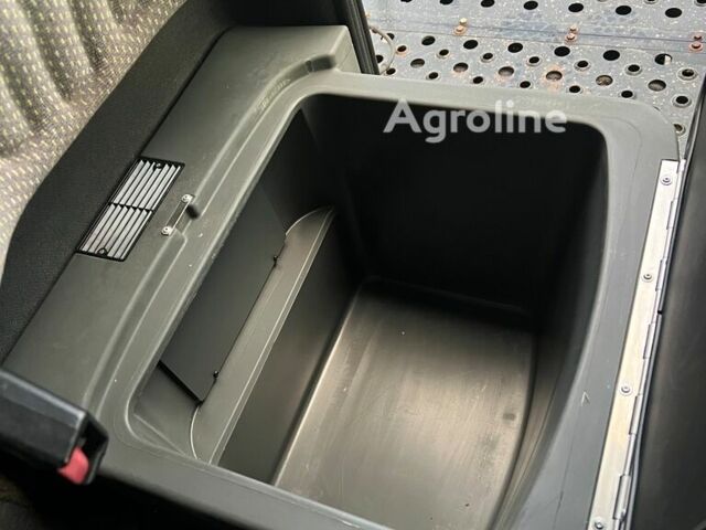 Помаранчевий Клаас Другая, об'ємом двигуна 0 л та пробігом 0 тис. км за 149414 $, фото 25 на Automoto.ua